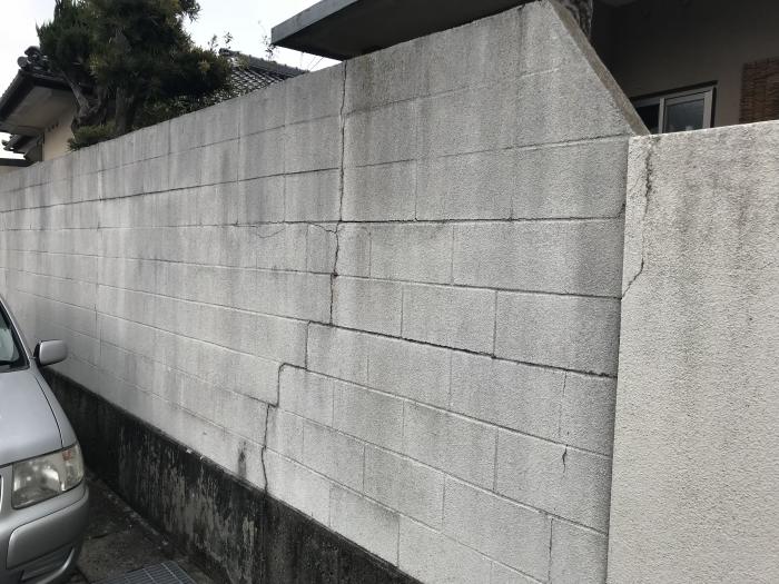 光市でブロック塀のひび割れを点検 ガイソー周南店 住まいの外装リフォーム専門店