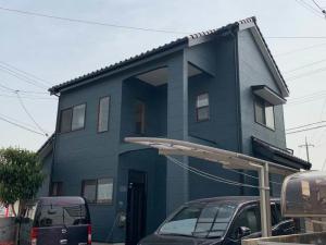 周南市で塗膜が剥がれた外壁をフッ素塗料で塗り替え