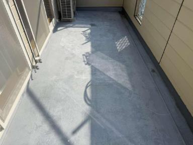 雨漏り予防に大切！下松市でベランダのトップコートを塗り替え